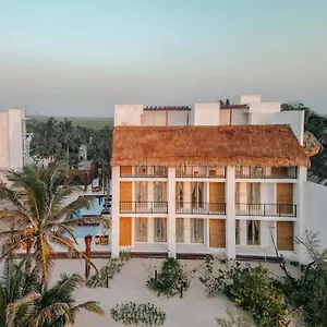 Panamera 4* Tulum